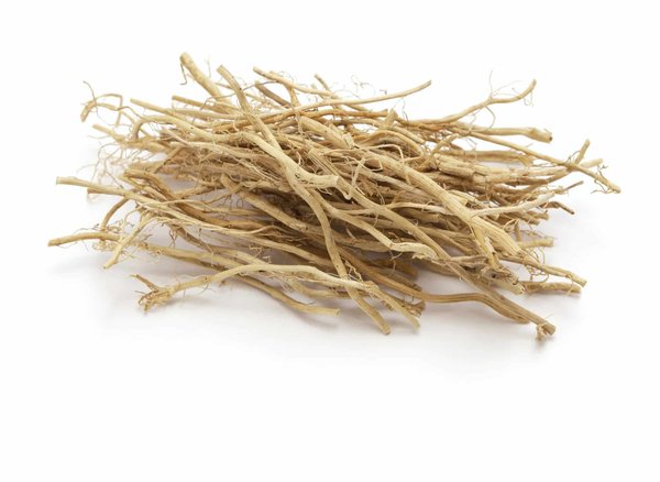 Comment cultiver et extraire les racines de vetiver pour profiter des nombreux avantages de cette plante miracle ?